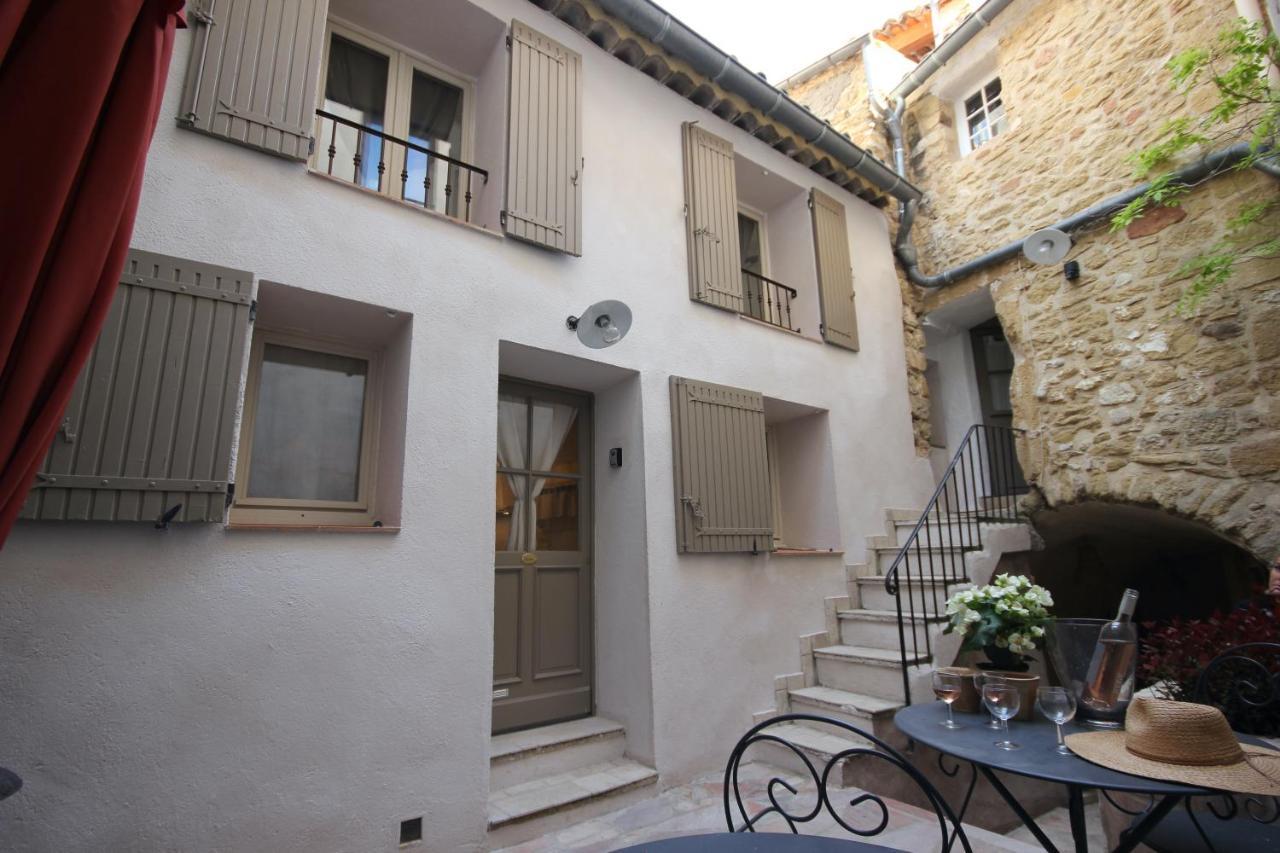 Vila La Cour Lourmarin Exteriér fotografie